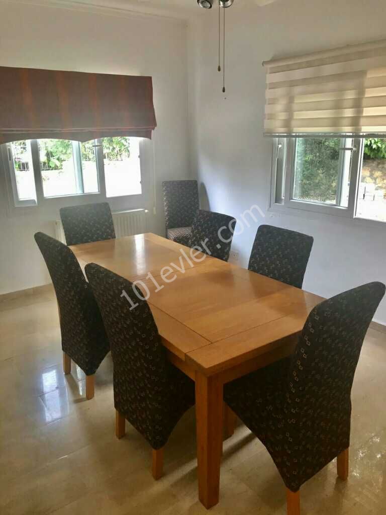 Girne Cratos Bolgesinde 4+1 Full Esyali Ozel Havuzlu Villa (*FIRSAT*)