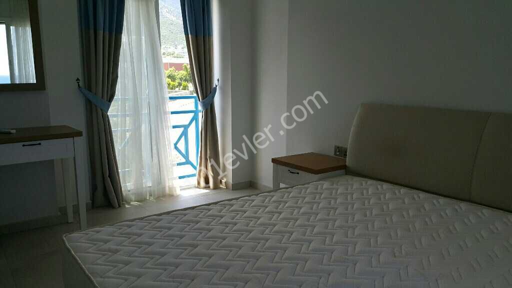 Flat To Rent in Alsancak, Kyrenia