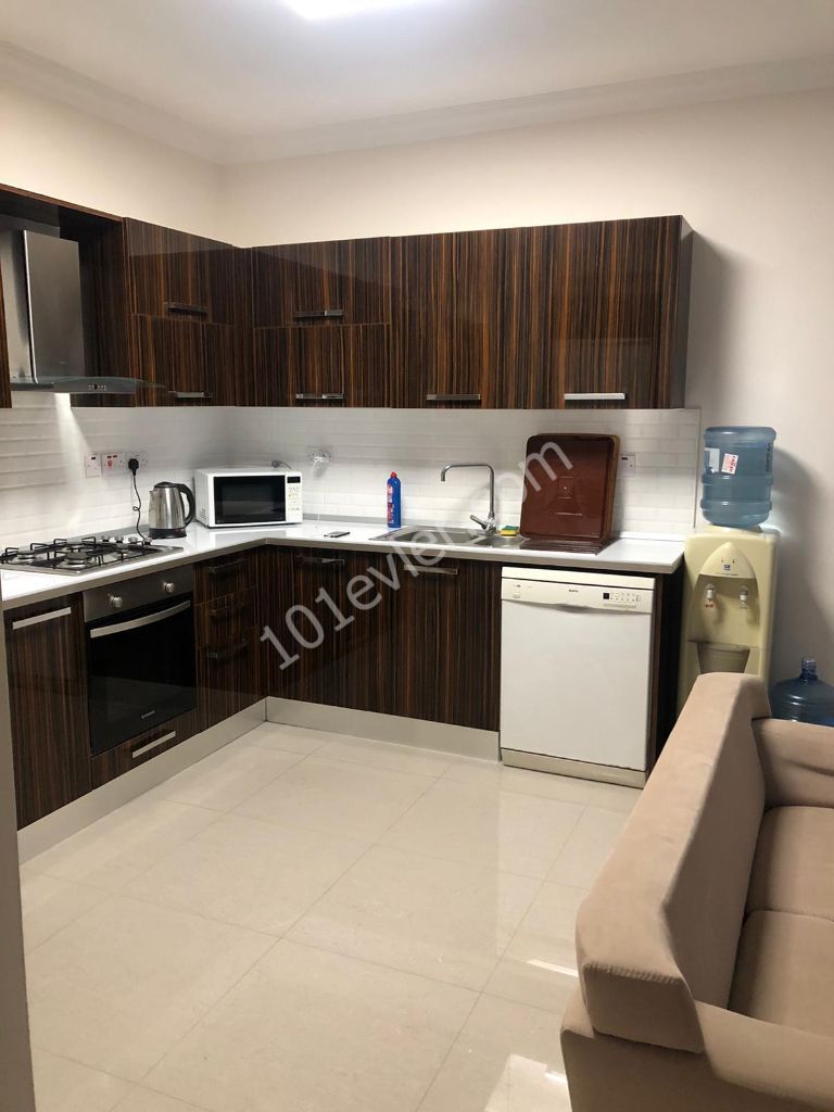 GİRNE MERKEZ PİA BELLA ARKASI  2+1 FULL EŞYALI DAİRE!!