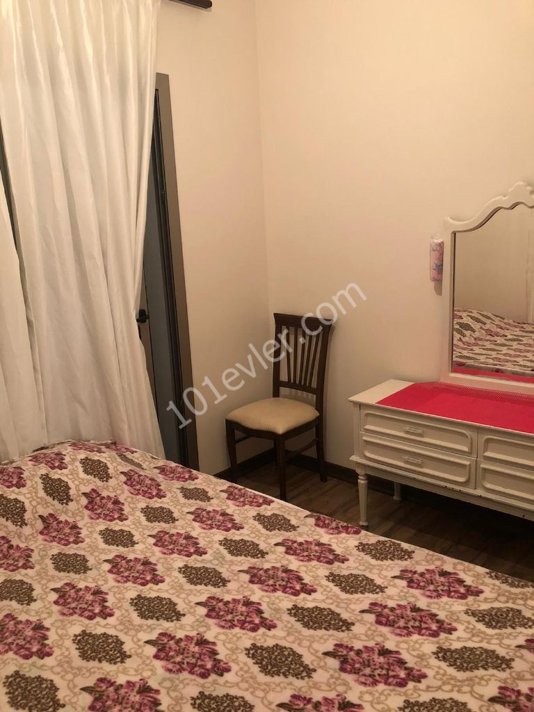 GİRNE MERKEZ PİA BELLA ARKASI  2+1 FULL EŞYALI DAİRE!!