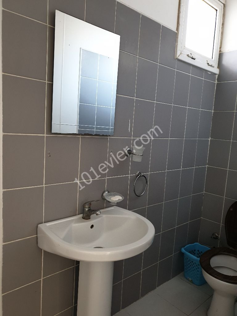 Flat To Rent in Girne Merkez, Kyrenia