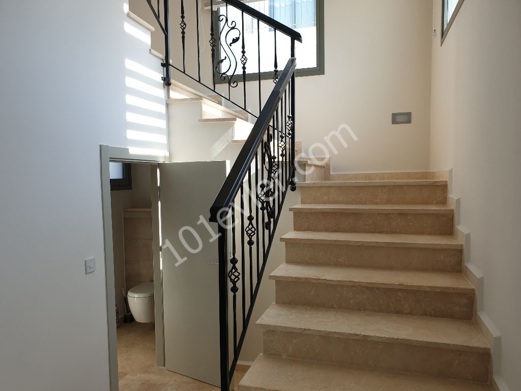 Villa To Rent in Alsancak, Kyrenia