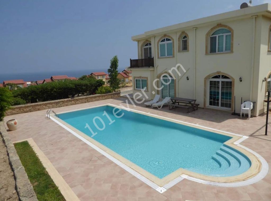 Villa To Rent in Çatalköy, Kyrenia