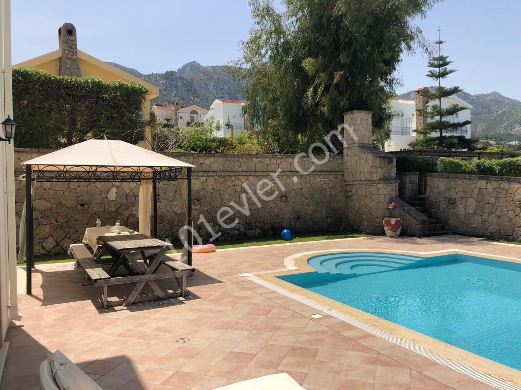 Villa To Rent in Çatalköy, Kyrenia