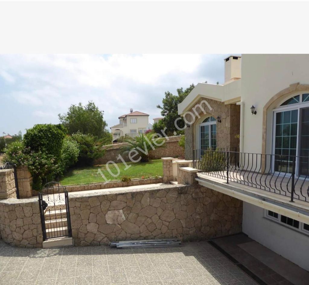 Villa To Rent in Çatalköy, Kyrenia