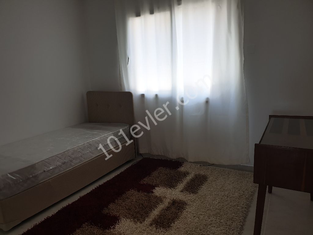 Flat To Rent in Girne Merkez, Kyrenia