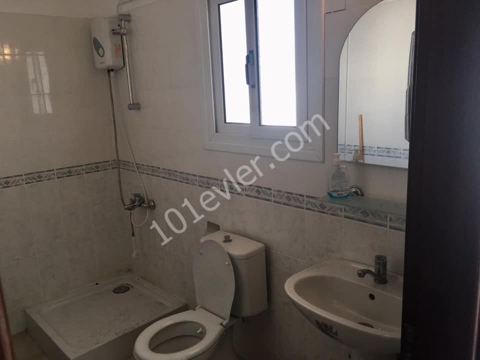 Studio Flat To Rent in Girne Merkez, Kyrenia