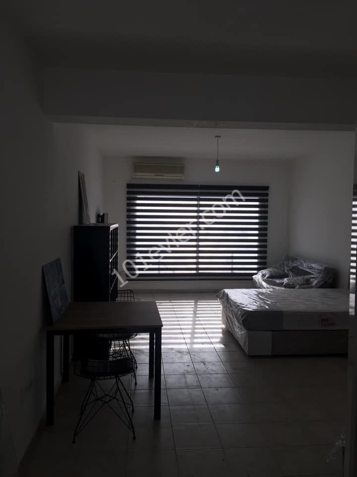 Studio Flat To Rent in Girne Merkez, Kyrenia