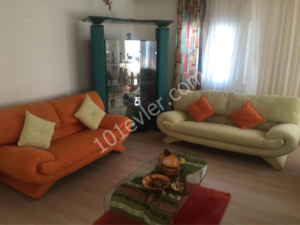 LEFKOŞA DEREBOYUNDA 3+1 FULL EŞYALI LÜKS DAİRE!!!