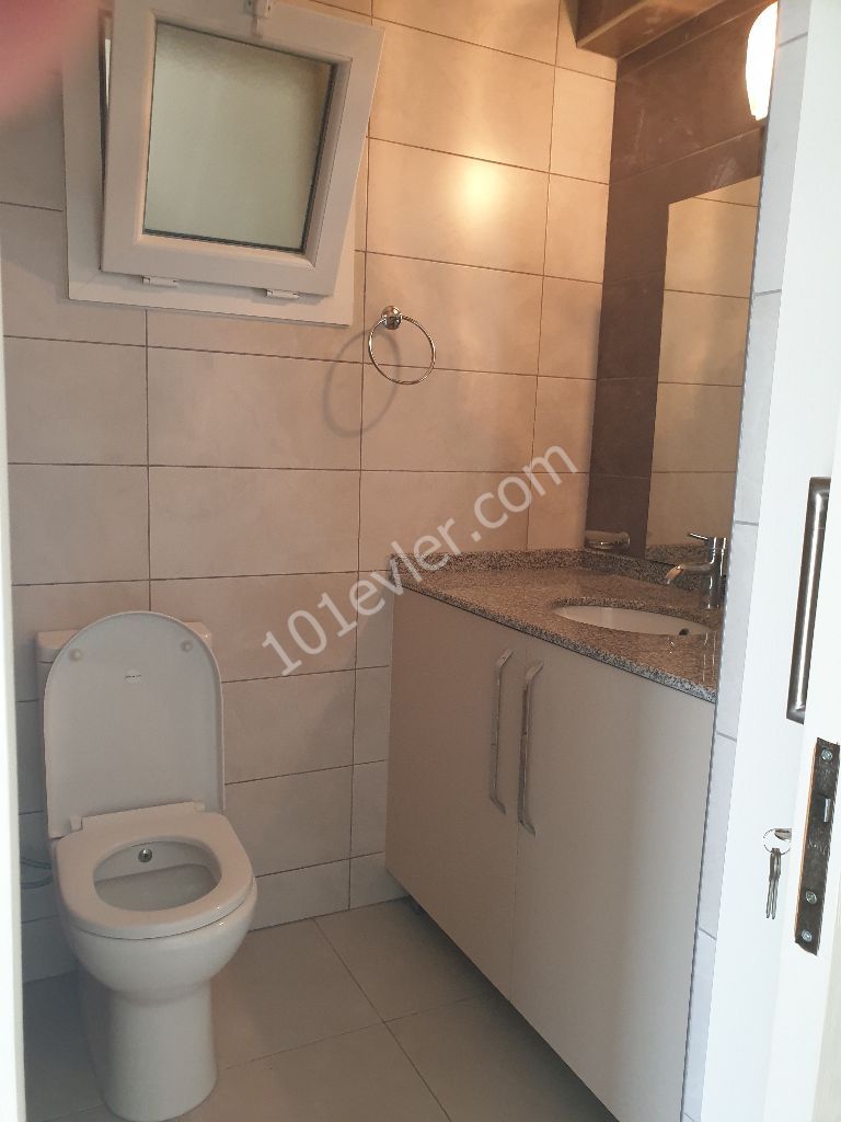 Flat To Rent in Girne Merkez, Kyrenia