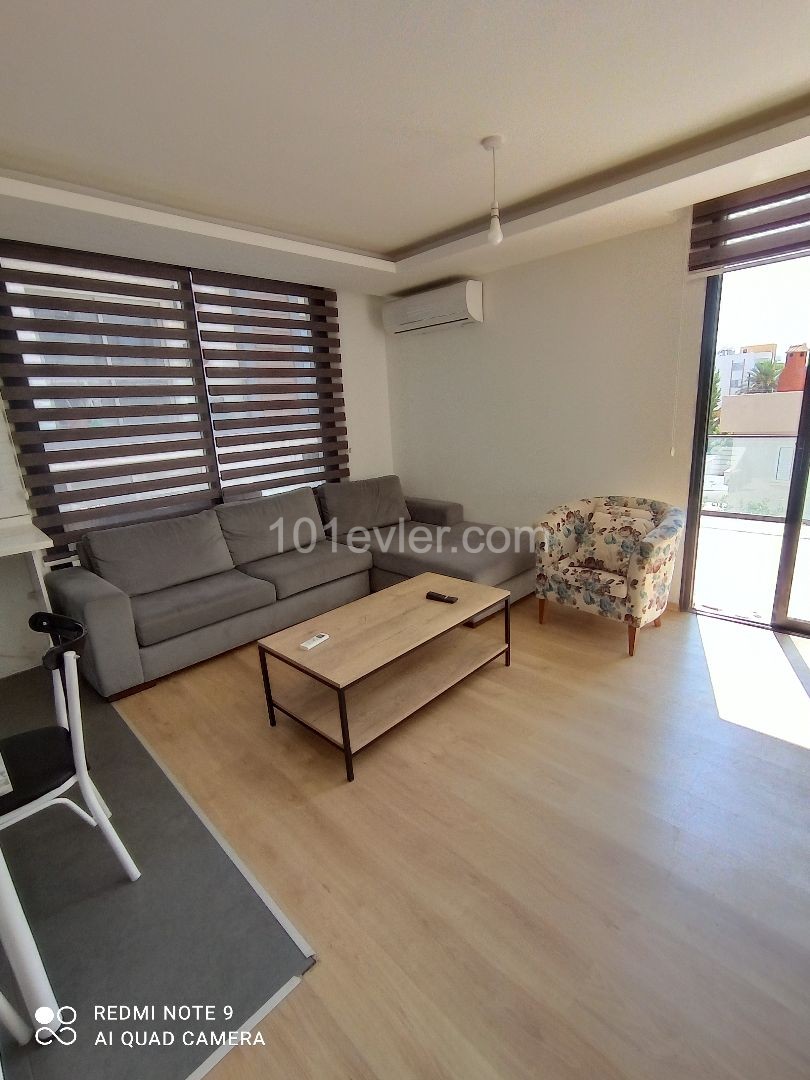 2 + 1 MÖBLIERTE LUXUS-WOHNUNG MIT GROßER TERRASSE NEBEN KYRENIA NUSMAR! ** 