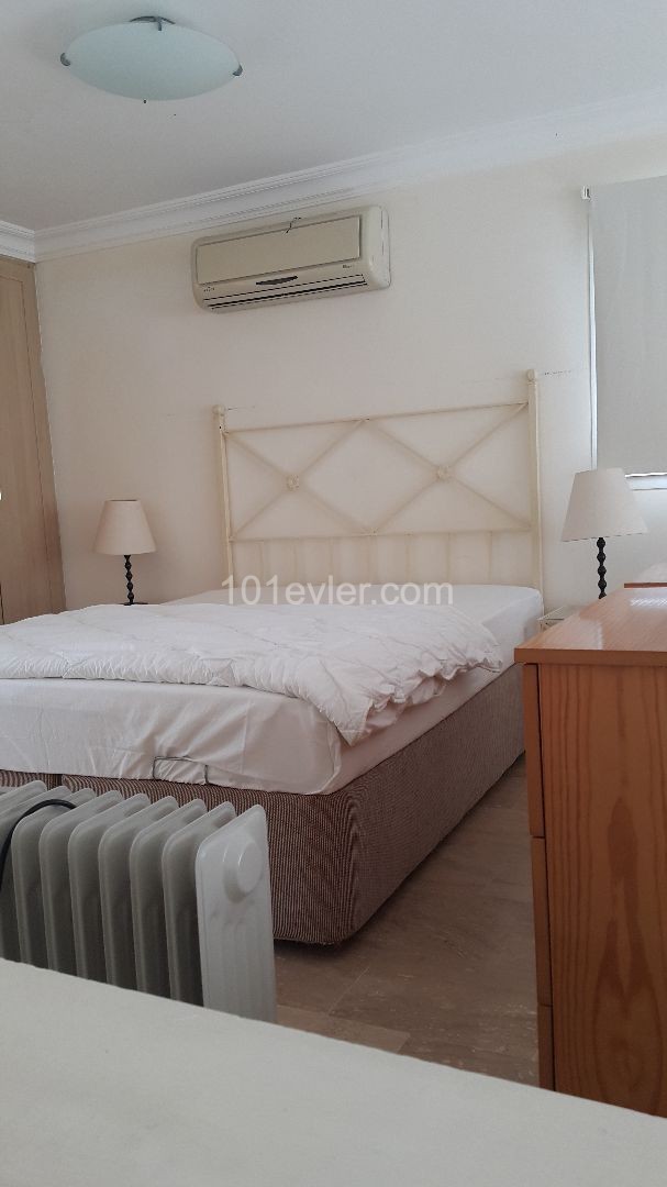 MÖBLIERTE 1+1 BUNGALOW AUF DEM GELÄNDE MIT GEMEINSCHAFTSPOOL IN BELLAPAIS IN KYRENIA!!! ** 