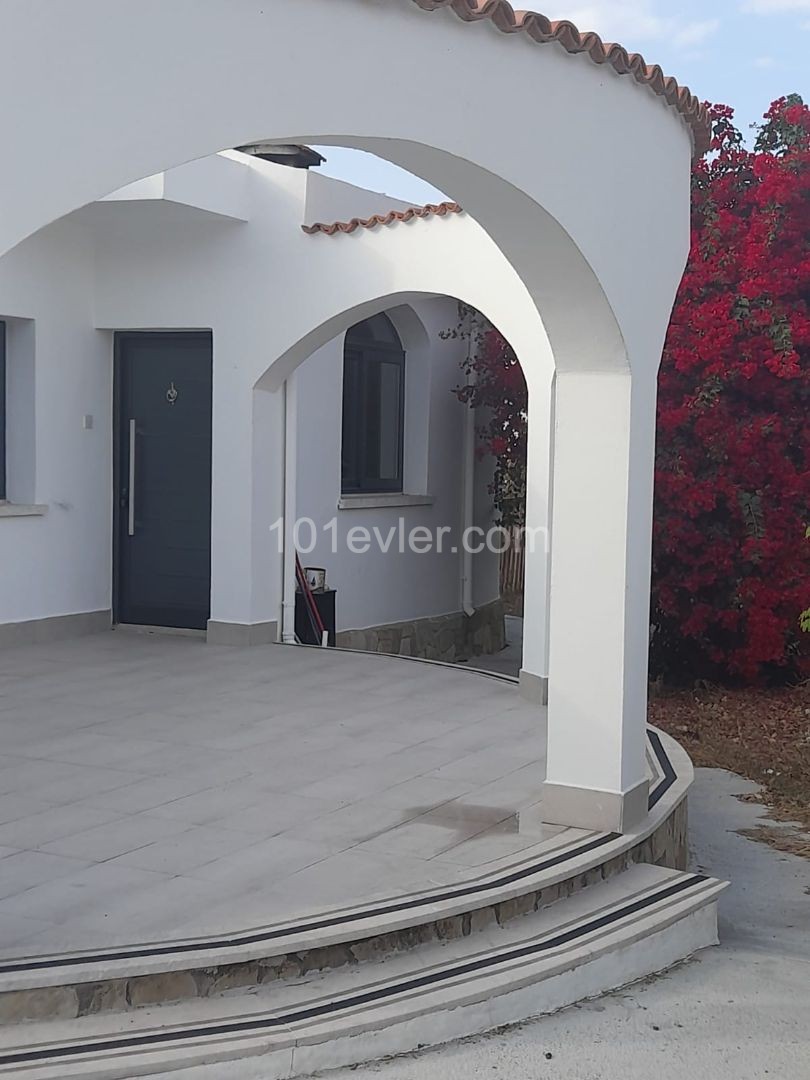 ONE STORY DETACHED HOUSE WITH A LARGE GARDEN IN ALSANCAK, KYRENIA!!! ** 