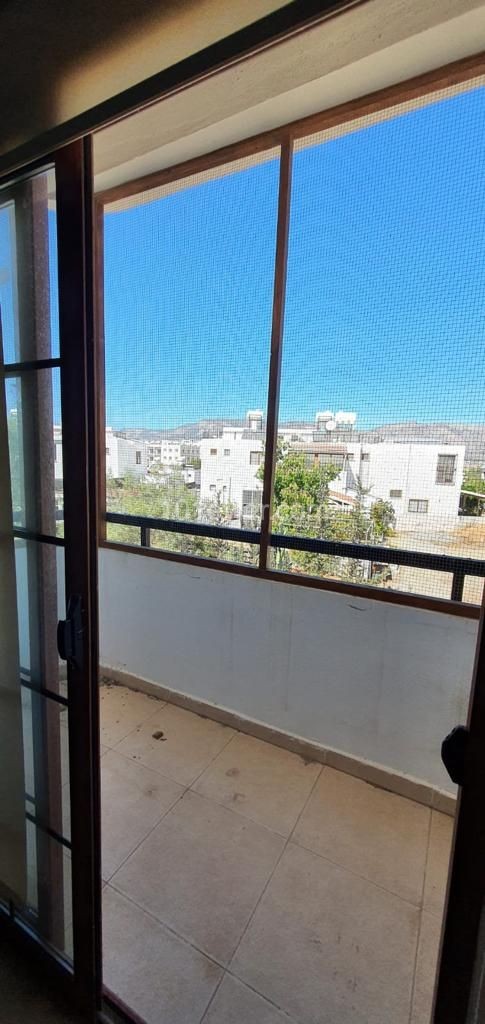 SEMI-FURNISHED 3+1 FLAT WITH TURKISH KOÇAN IN GIRNE BOSPHORUS!!! ** 