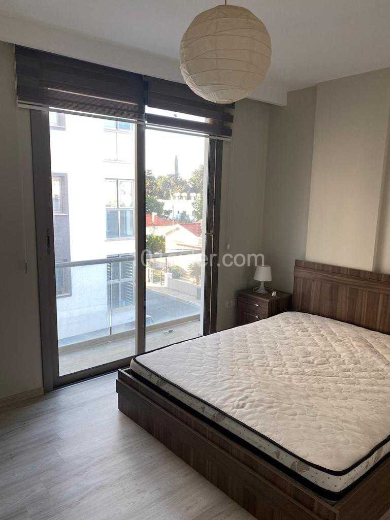 GİRNE MERKEZDE 2+1 ESYALİ DAİRE