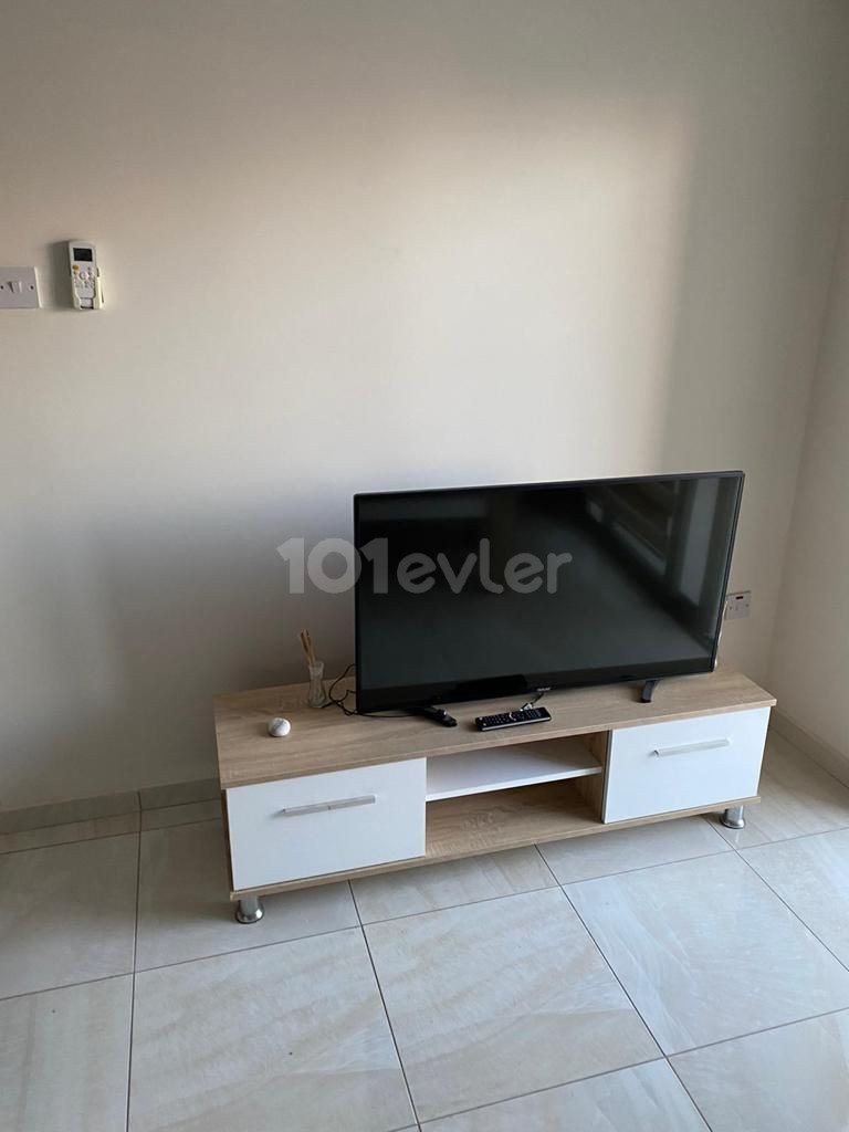 GİRNE AKÇİÇEK HASTANESİ YAKININDA EŞYALI 2+1 DAİRE