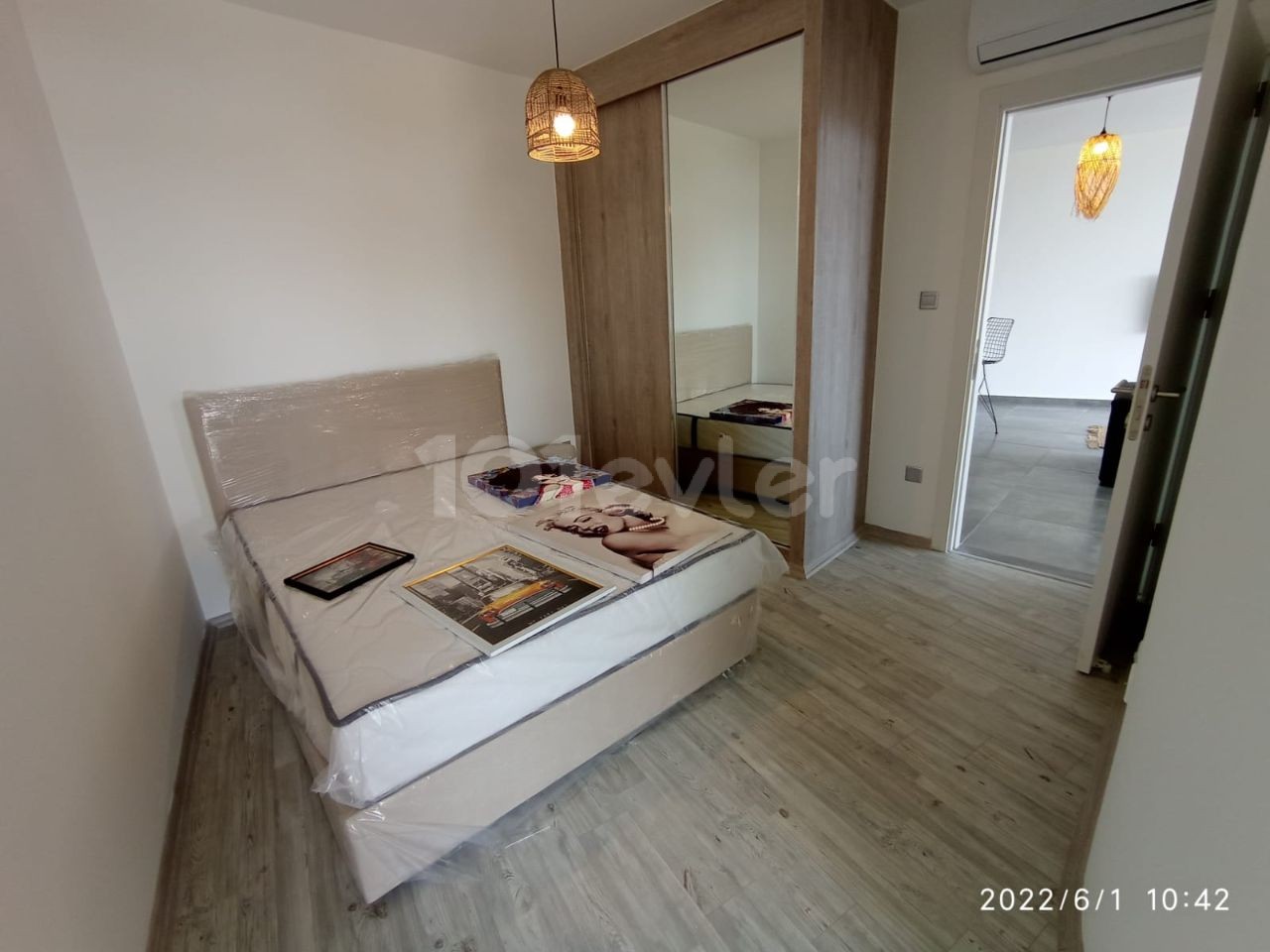 2 + 1 VOLL MÖBLIERTE LUXUS-RESIDENZ WOHNUNG IM ZENTRUM VON KYRENIA!!! ** 