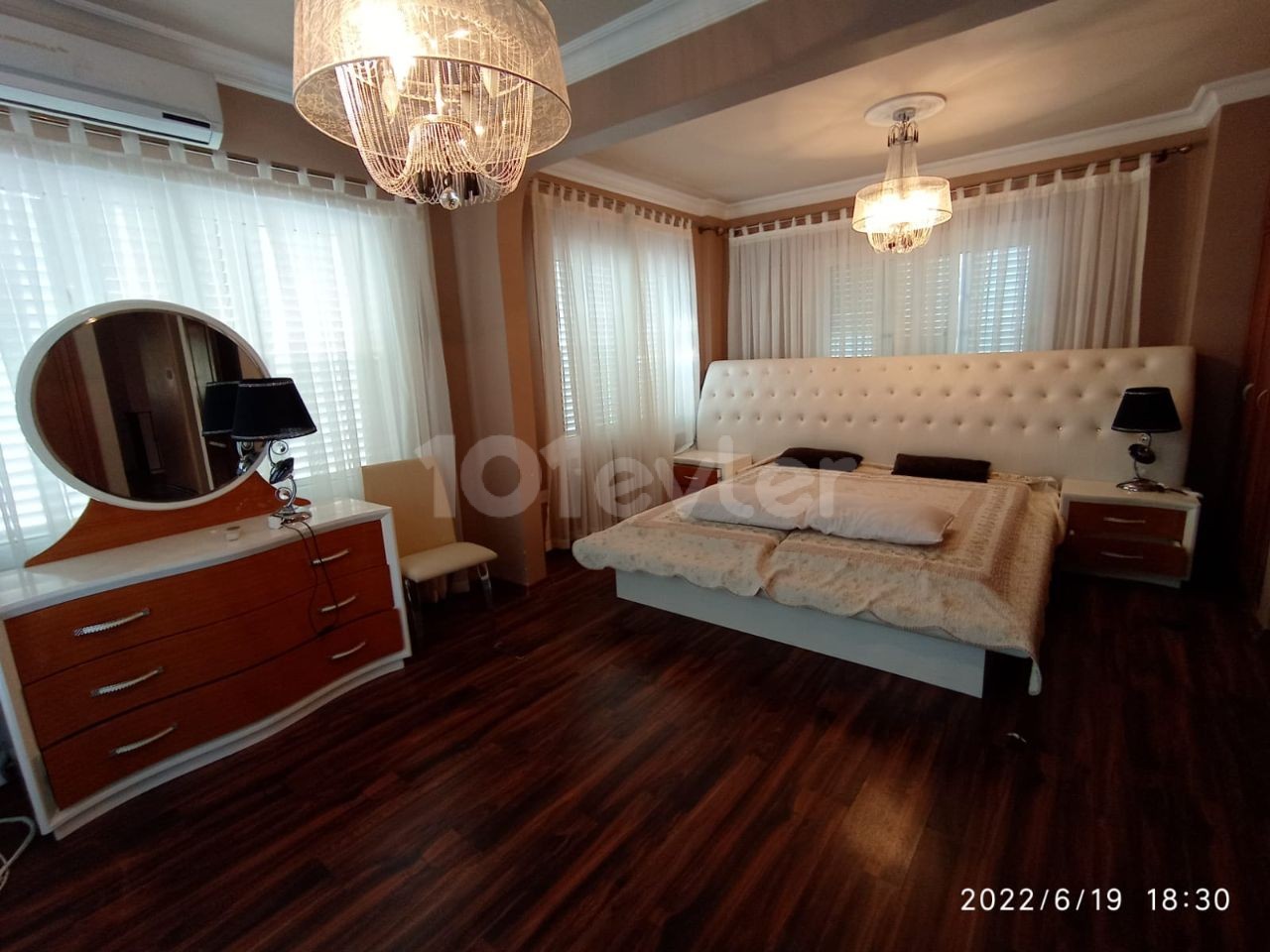 VOLL MÖBLIERTE 3+1 VILLA MIT PRIVATEM POOL IN DOGANKÖY ** 