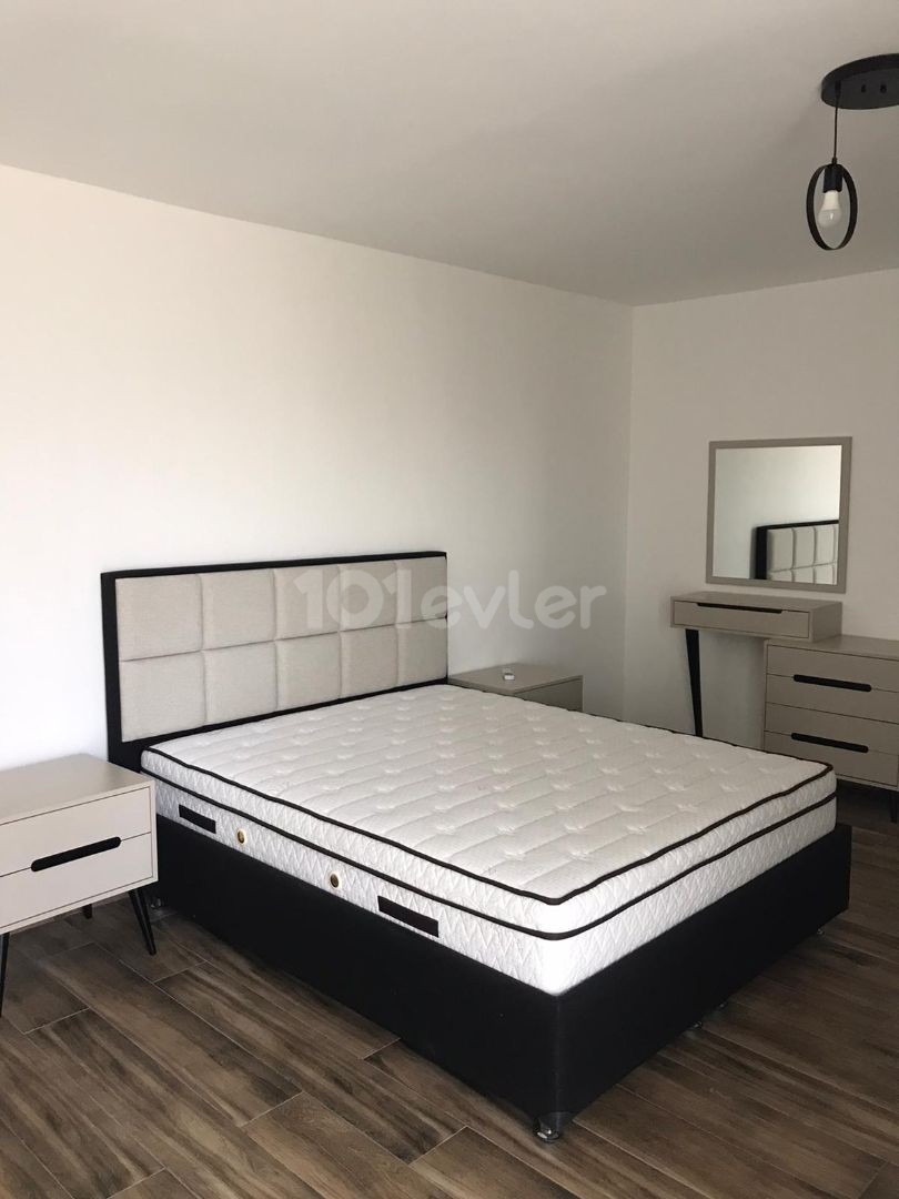 GİRNE'DE FULL EŞYALI LÜKS 1+1 DAİRE!!!