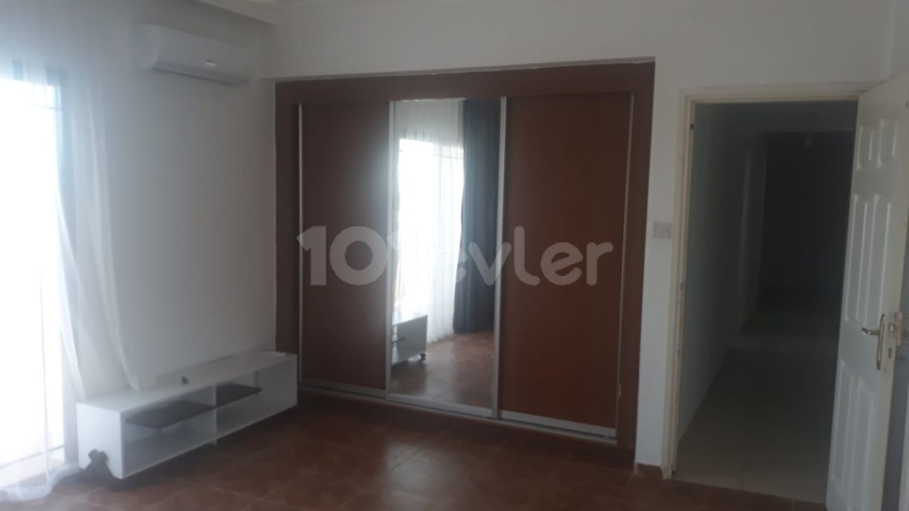 Alsancak 170 m2 for rent ** 