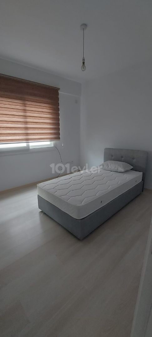 1 + 1 1 + 1 apartment with a tenant guaranteed location in the center of small kaymaklı is waiting for its new owner as furnished and tenant.  Whether as an investment or by staying yourself, you can be the owner of this apartment at an affordable price by making economy from time and fuel expense. 