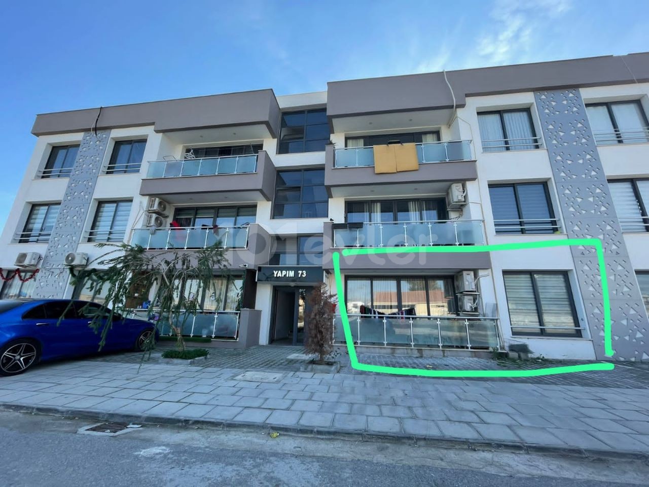 آپارتمان 3 + 1 طبقه همکف ما در HAMİTKÖY منتظر خریدار جدید خود است.