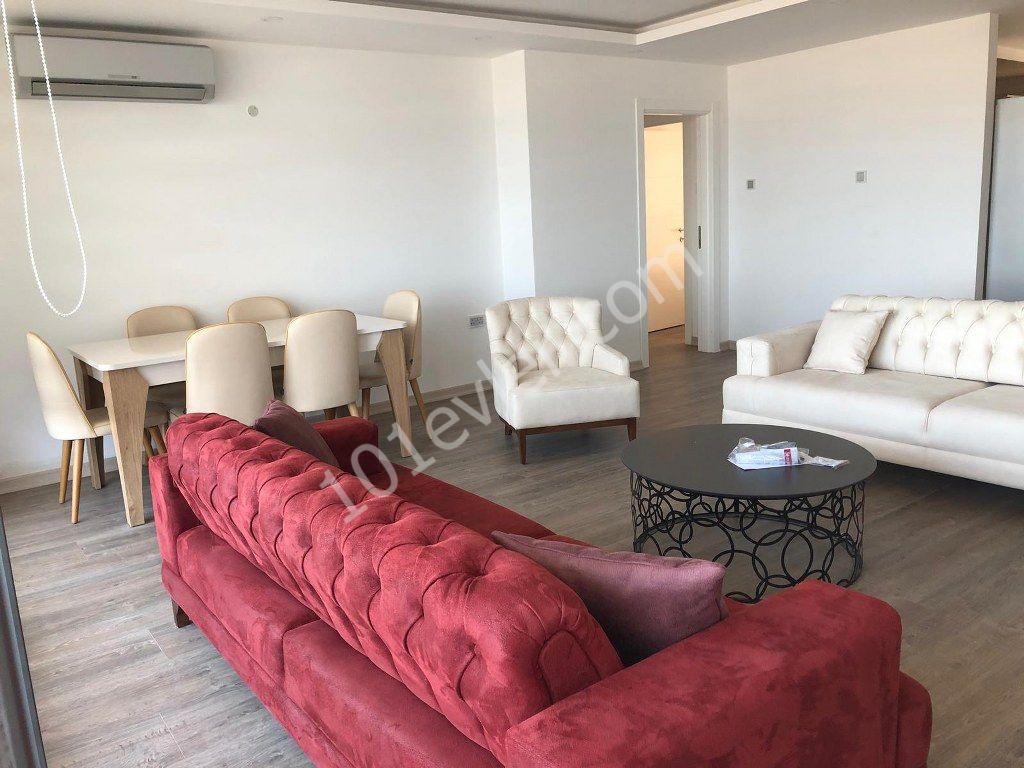 Girne Merkezde Lux 3+1 kiralık daire