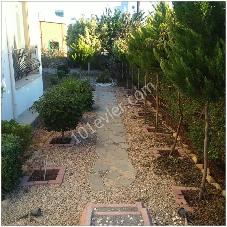 Charming 4 Bedroom Detached Villa Zum Verkauf Lage Catalkoy Kyrenia. ** 