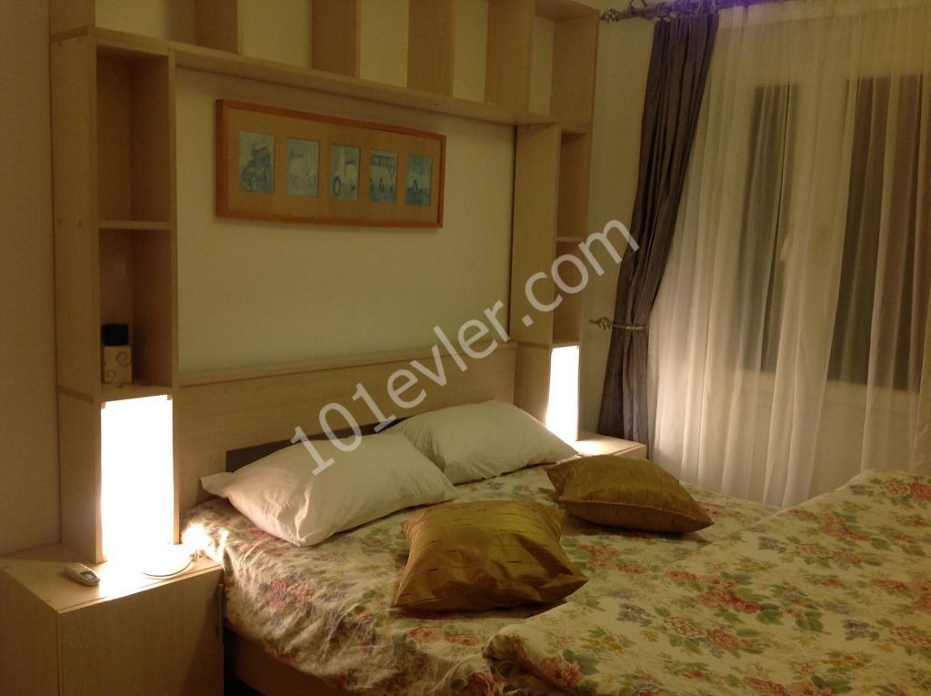 Nice 3 Bedroom Apartment With Beautiful Sea And Mountain Views Location Behind Alsancak Belediya Girne (For Sale)