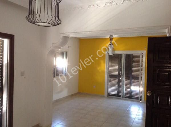 Great Business Opportunity 9 Rooms Villa suitable For School or Office Location Behind Mr Pound Girne.