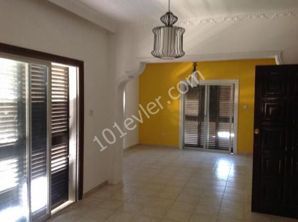 Great Business Opportunity 9 Rooms Villa suitable For School or Office Location Behind Mr Pound Girne.