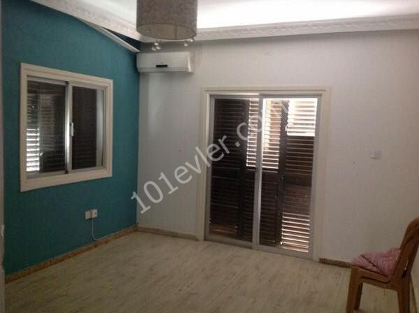 Great Business Opportunity 9 Rooms Villa suitable For School or Office Location Behind Mr Pound Girne.