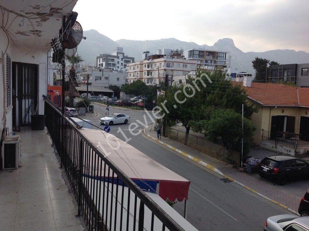 1 Bedroom Apartment For Rent Location Opposite To Barbarous Market Girne.