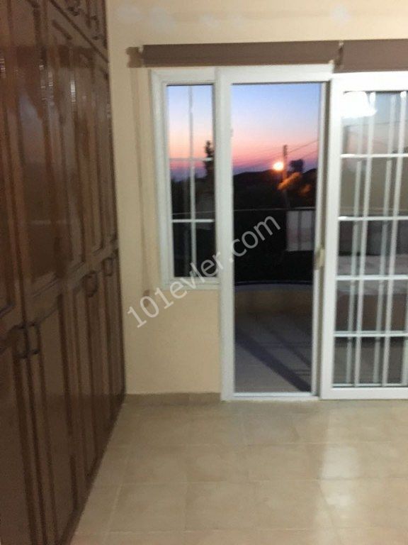 Cabin Plaj yakin Lapta Girne 4+1 kiralik villa