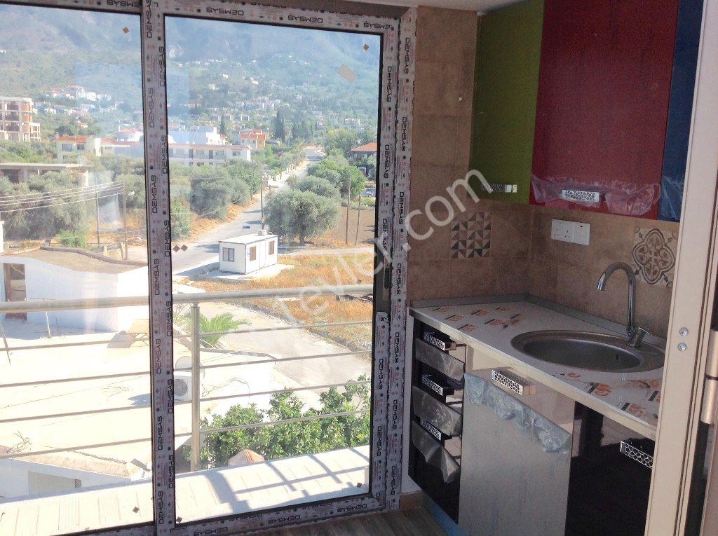 Adorable 3 Bedroom and 2 Kitchen Triple ① Villa zum Verkauf Lage Karaoglanoglu Kyrenia ** 