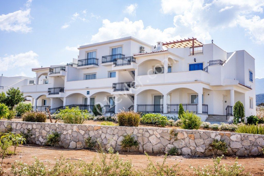 Хороший 3-Спальный Пентхаус на продажу Местоположение Эсентепе Гирне Северный Кипр (Парк Морской Магии) с захватывающим / панорамным видом ** 