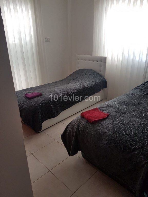 Ölpumpe Yakin Alsancak Kyrenia 3 + 1 villa zur Miete ** 