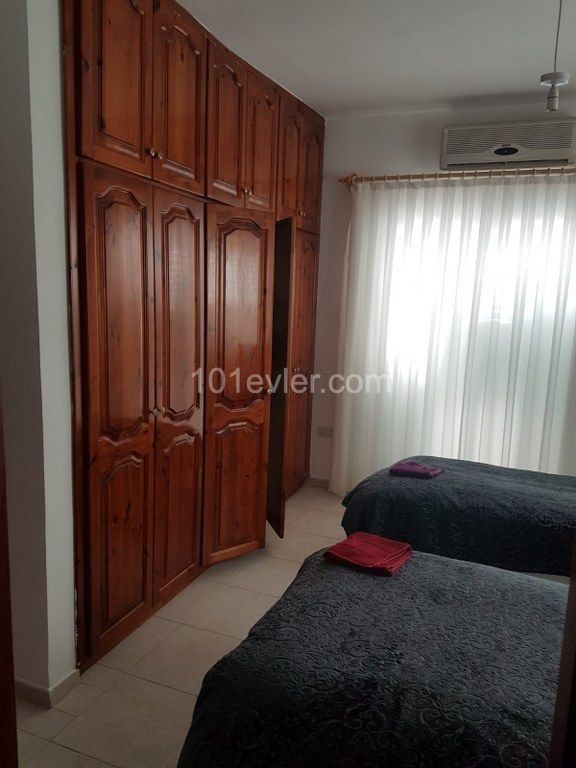 Ölpumpe Yakin Alsancak Kyrenia 3 + 1 villa zur Miete ** 