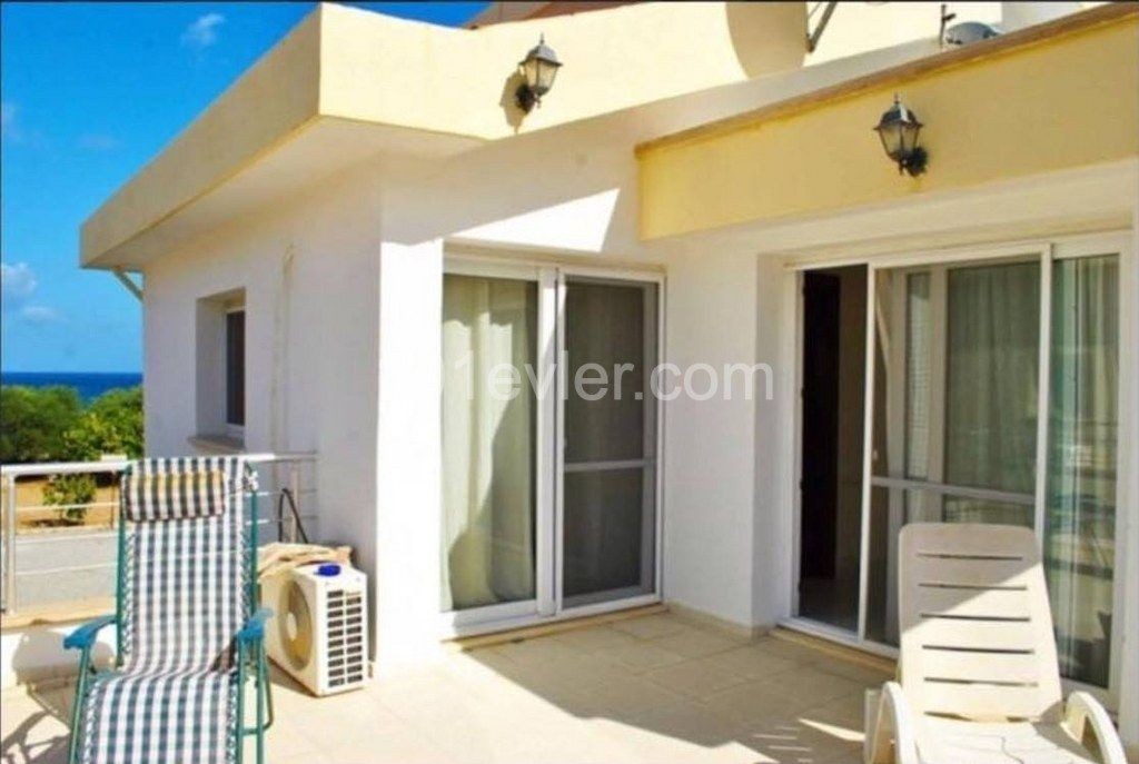 Nice 3 Bedroom Villa For Rent Location Lapta Coast Llogara Seaside (Lapta Yuruyus Road) Kyrenia (Communal S Llogaramming Pool) ** 