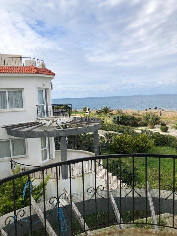 Sea Front 3 Bedroom Terrace  Apartment For Rent Location Lapta Coastal Walkway (Lapta Yuruyus Yolu) Girne (Communal Swimming Pool)