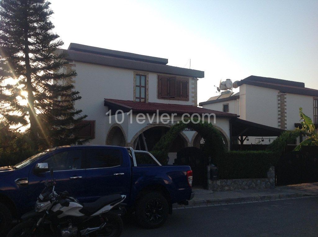 Nice 3 Bedroom Villa For Rent location Near Cratos Hotel Girne (Diana 5 minutes walking distance)