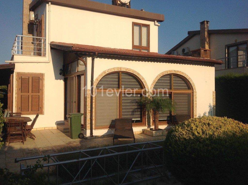 Nice 3 Bedroom Villa For Rent location Near Cratos Hotel Girne (Diana 5 minutes walking distance)