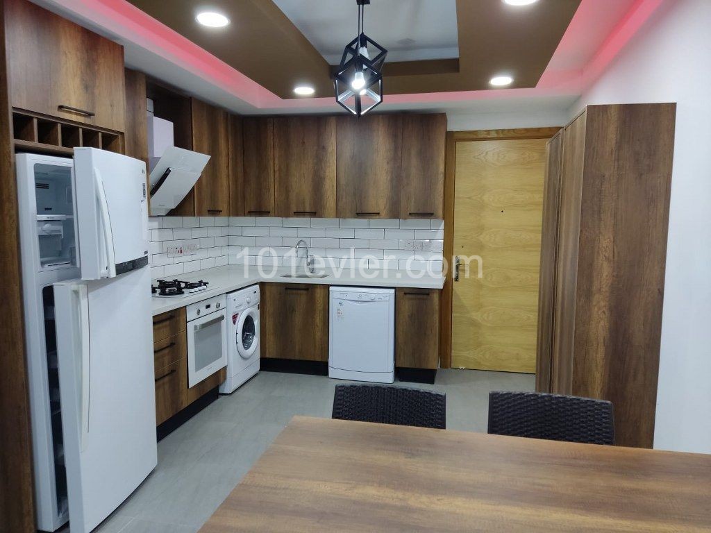 Adorable 2 Bedroom For Rent location Behind Lavash Restaurant Girne (living at its finest) ** 