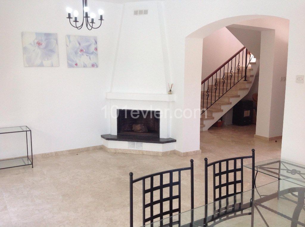 3 Bedroom Villa For Rent Location Alsancak Girne (private swimming pool)