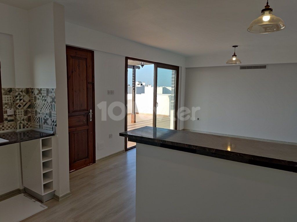 Nice 2 Bedroom Apartment For Sale Location Yesiltepe Alsancak Kyrenia (Sea And Mountain Vie Llogara National Park) ** 