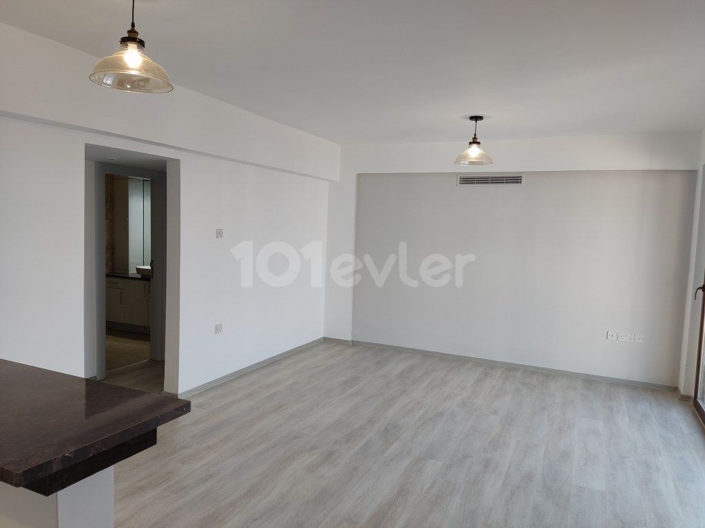 Nice 2 Bedroom Apartment For Sale Location Yesiltepe Alsancak Kyrenia (Sea And Mountain Vie Llogara National Park) ** 