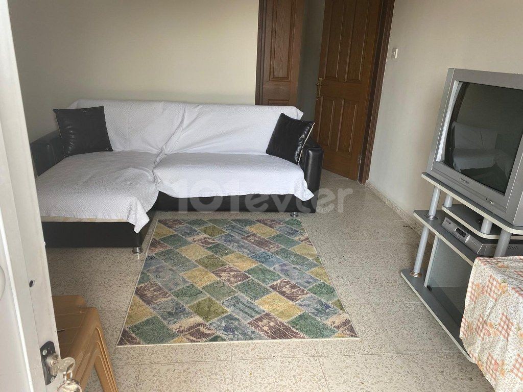 2 Bedroom Apartment For Rent Location Behind Gloria Jeans And Pascucci Cafe Girne