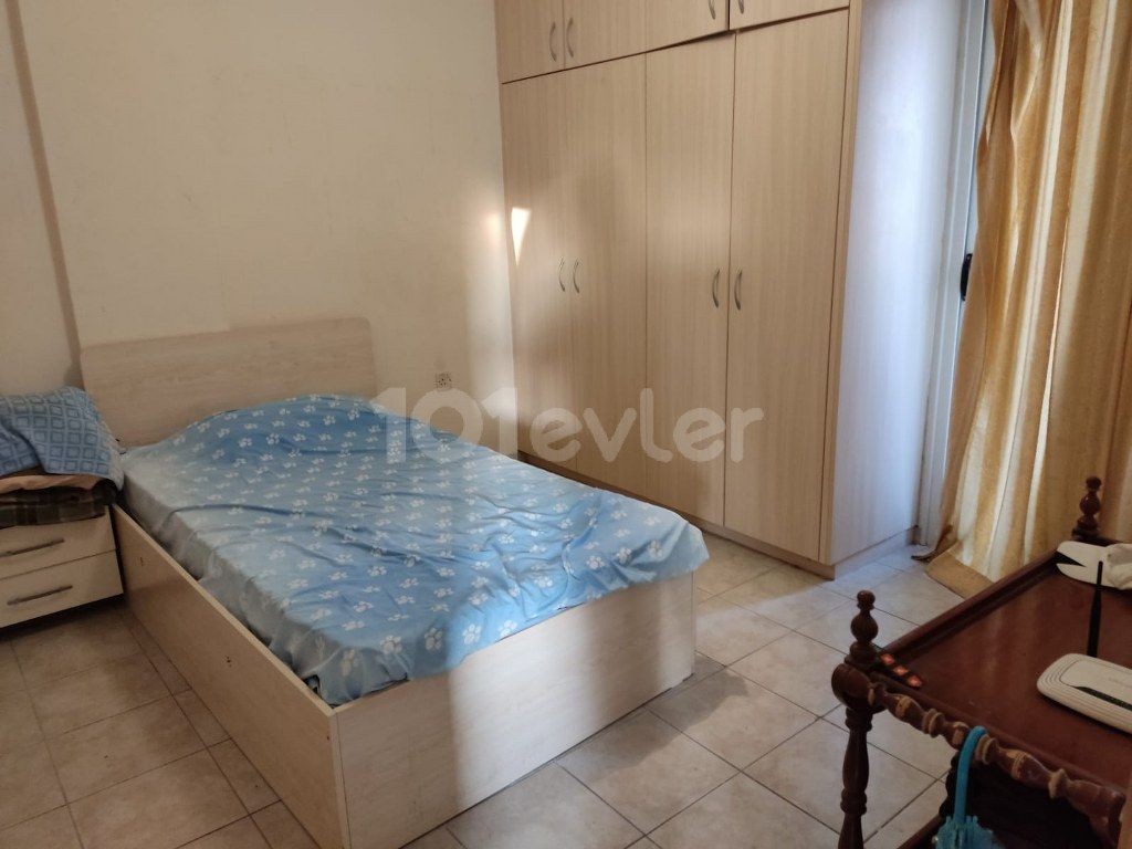 2 Bedroom Apartment For sale with Beautiful Sea and Mountains views Location Lapta Girne (Turkish Title Deeds) (Urgent Sale with very low Final prices) (Acil Satilik Kelepir Daire)