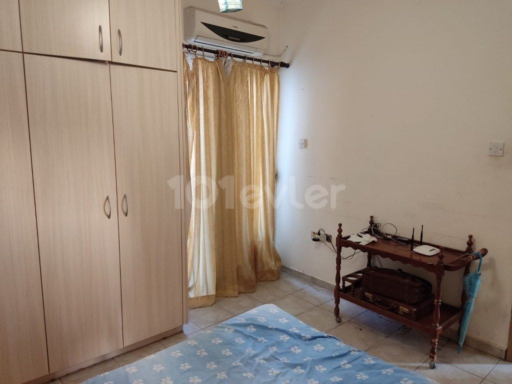 2 Bedroom Apartment For sale with Beautiful Sea and Mountains views Location Lapta Girne (Turkish Title Deeds) (Urgent Sale with very low Final prices) (Acil Satilik Kelepir Daire)