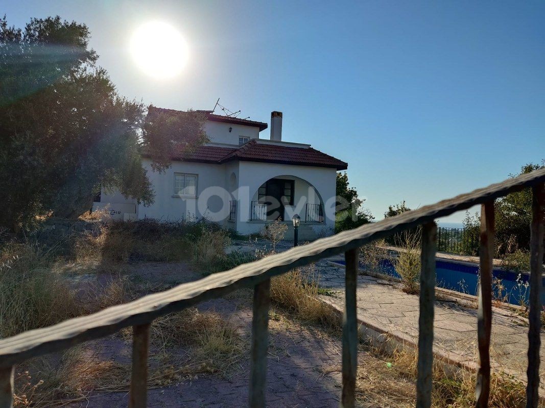 3Bedroom Villa zum Verkauf Lage Karsiyaka Kyrenia (Sea and Mountain Vie Llogara National Park) ** 